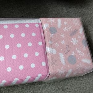 Cute bubble envelopes, 10", brand new